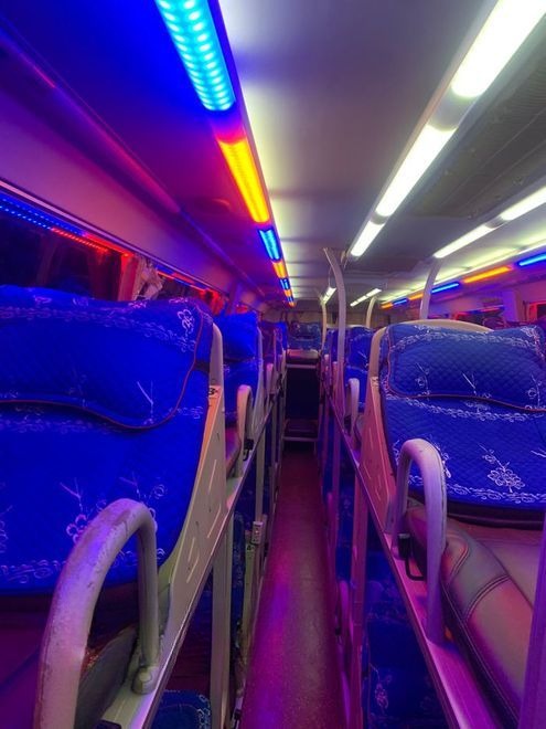 Xe Văn Thông Giường nằm Nội thất Tiện ích Giường nằm 44 chỗ