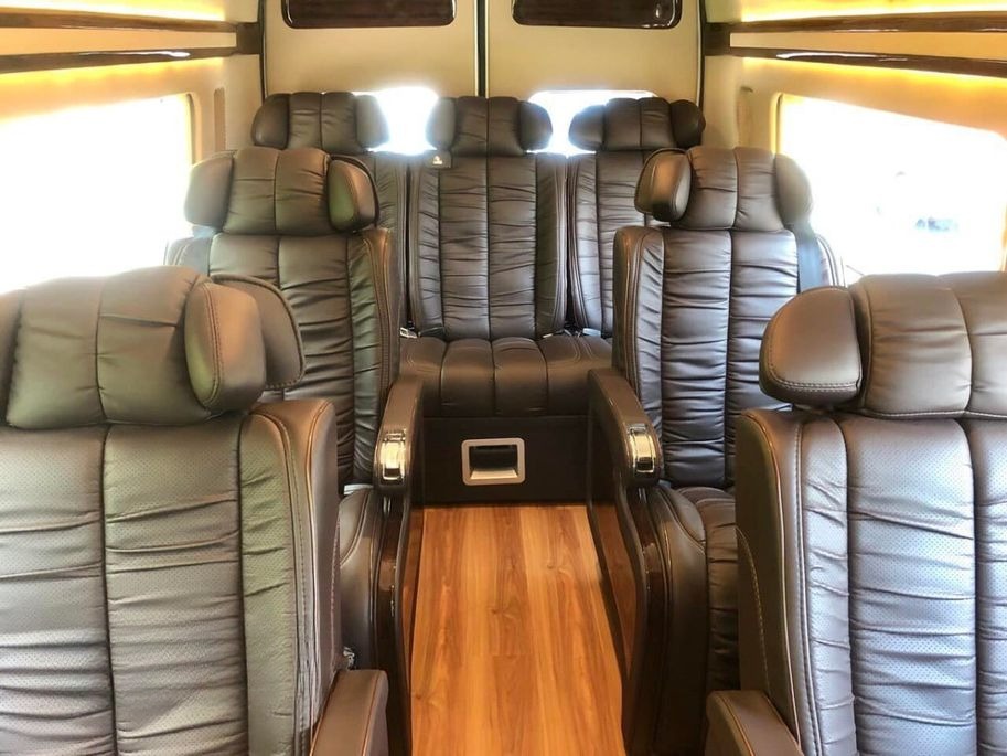 Xe Nam Á Châu Limousine Ghế ngồi Tiện ích Nội thất Limousine 9 chỗ 