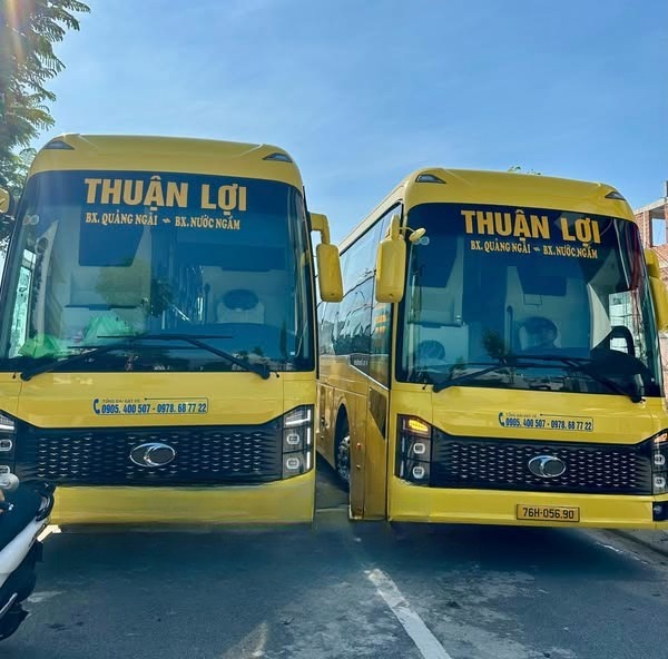 Xe Thuận Lợi ( Quảng Ngãi) Mặt trước xe Limousine 24 phòng