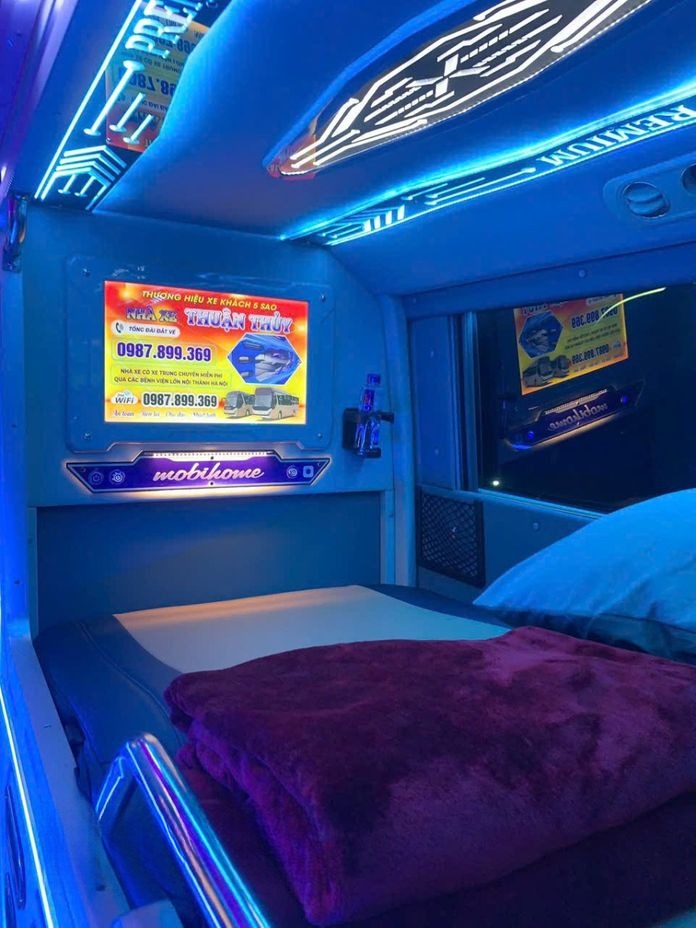 Xe Lovabus Tiện ích Limousine giường nằm 20 chỗ