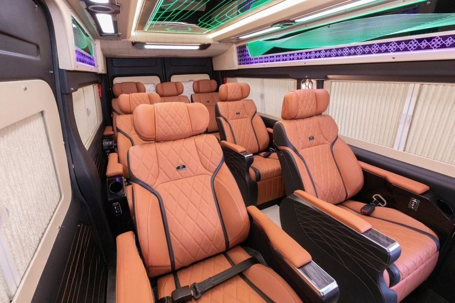 Xe Hùng Cường Limousine Tiện ích Nội thất 