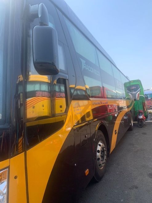 Xe Lovabus Bên hông xe Giường nằm 44 chỗ