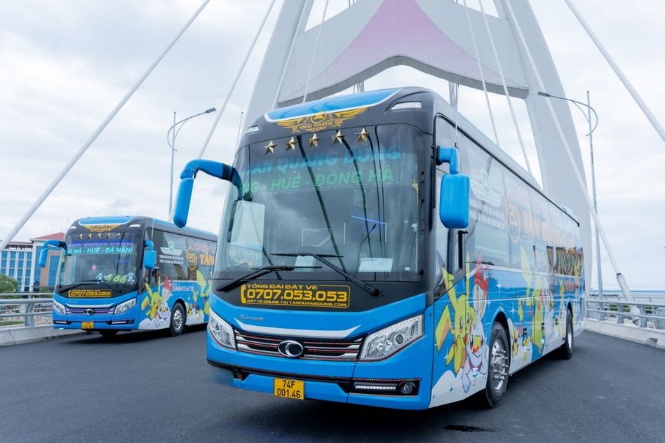 Xe Tân Quang Dũng Mặt trước xe Bên hông xe 