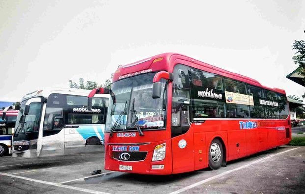 Xe Thành Ban Bên hông xe Mặt trước xe Giường nằm 40 chỗ