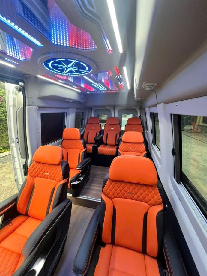 Xe Limousine Travel undefined