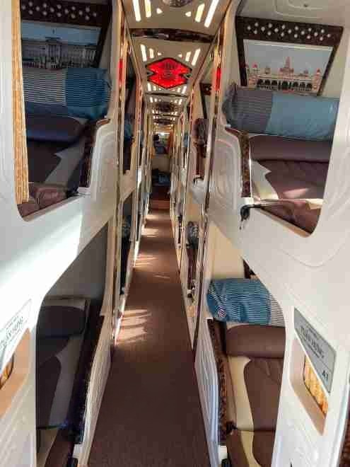 Xe Tuấn Hưng Ghế ngồi Tiện ích Nội thất Limousine 20 phòng