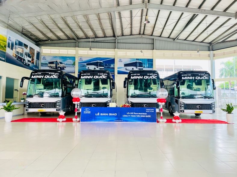 Xe Minh Quốc Mặt trước xe Limousine 24 Giường Đơn
