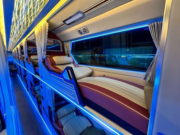 Xe Việt Tân Phát Giường nằm Tiện ích Nội thất Limousine 34 Phòng