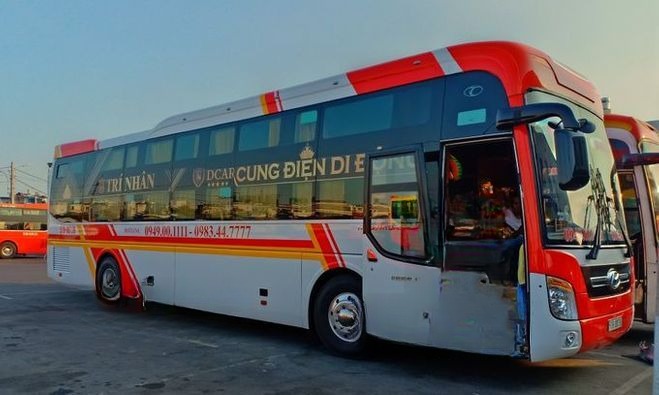 Xe Trí Nhân Bên hông xe Limousine Giường Phòng 22 Chỗ