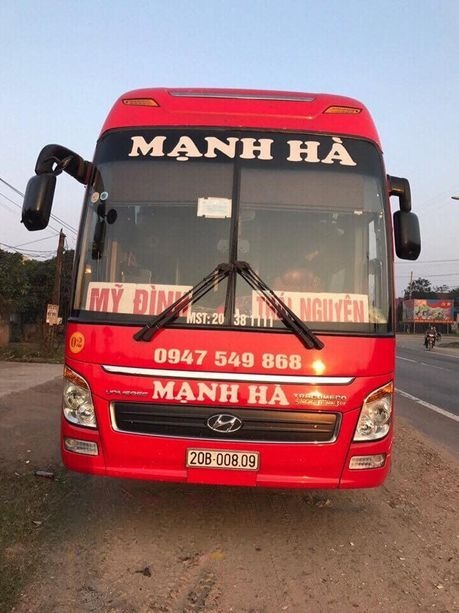 Xe Mạnh Hà (Thái Nguyên) Mặt trước xe Bên hông xe Giường nằm 40 chỗ