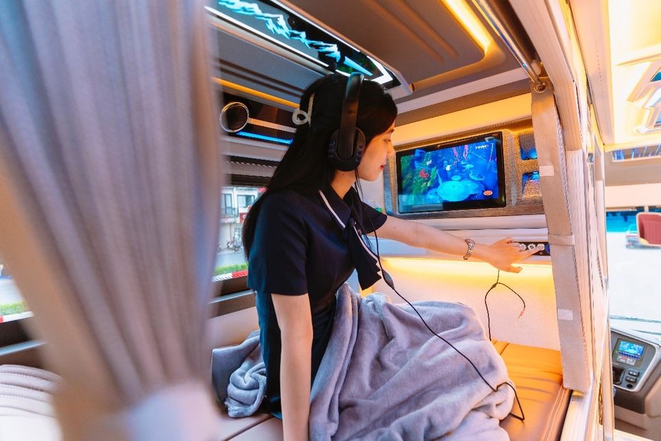 Xe HK BUSLINES Tiện ích Limousine giường phòng 24 chỗ