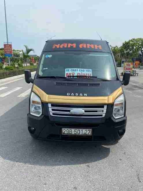 Xe Lovabus Mặt trước xe Limousine 9 chỗ