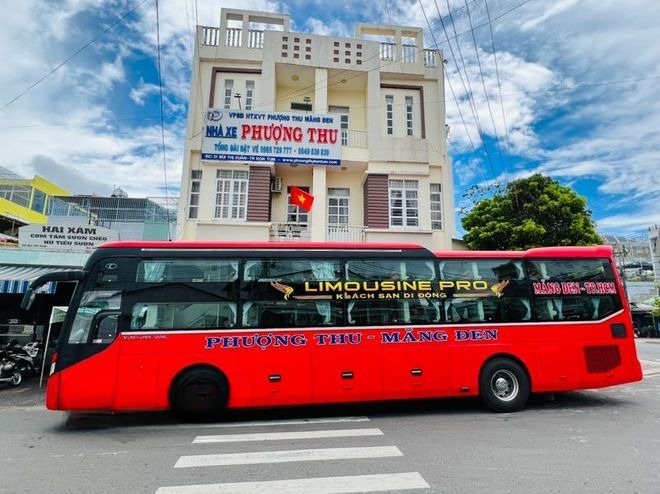 Xe Phượng Thu Bên hông xe Limousine 34 Phòng Đơn