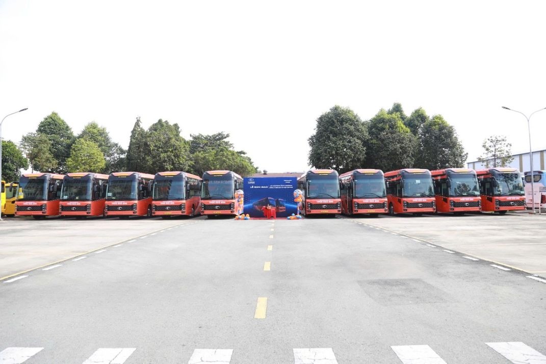 Xe Việt Tân Phát Mặt trước xe Giường nằm 24 Phòng