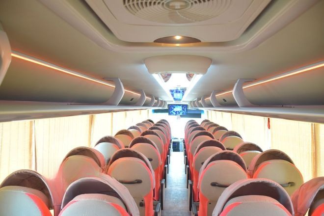 Xe Mai Linh Willer Ghế ngồi Sakura ghế vòm 40 chỗ