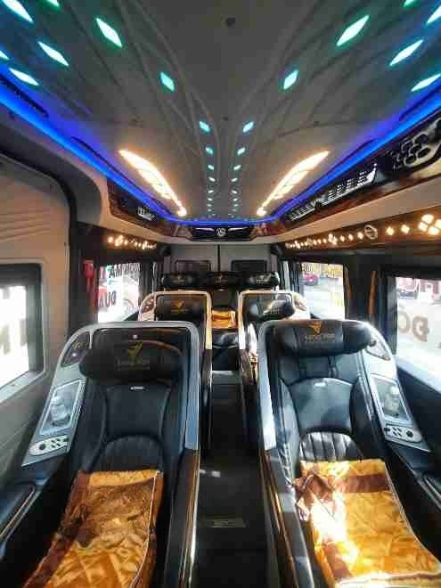 Xe Long Vân Limousine Ghế ngồi Tiện ích Nội thất Limousine 9 chỗ