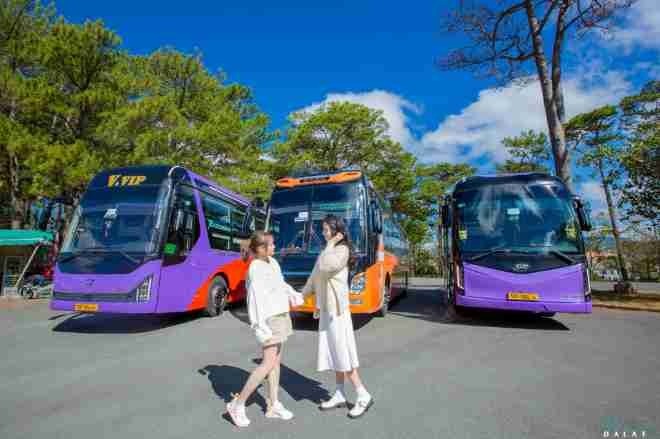 Xe Nguyễn Kim Limousine Mặt trước xe Limousine 24 phòng