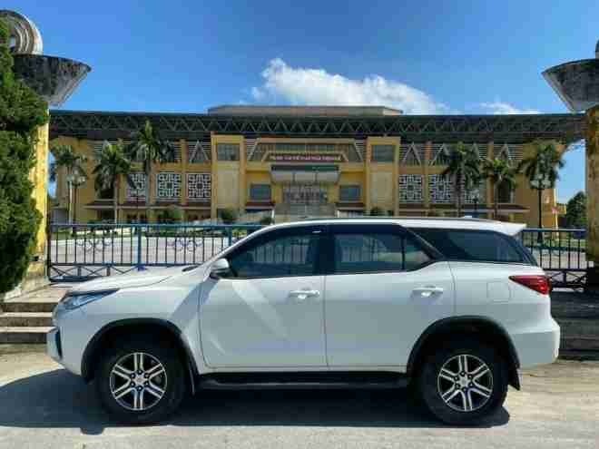 Xe HAV Limousine Bên hông xe Fortune 7 chỗ