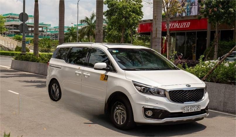 Xe TM Royal Bên hông xe Ghế ngồi 7 chỗ