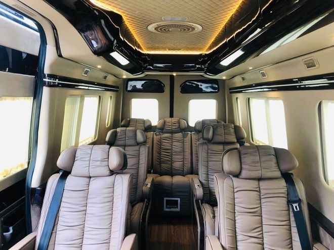 Xe Petro Bình Phước Ghế ngồi Tiện ích Nội thất Solati Limousine 12 chỗ