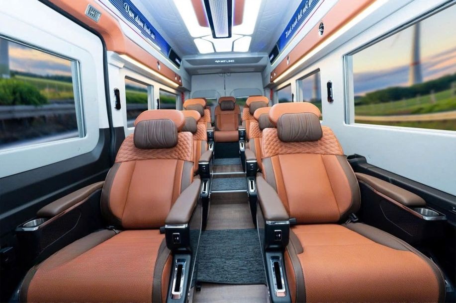 Xe Phan Travel Ghế ngồi Nội thất Limousine 11 chỗ 