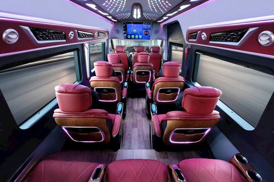 Xe Hà Phương Sunrise Nội thất Tiện ích Limousine 11 chỗ