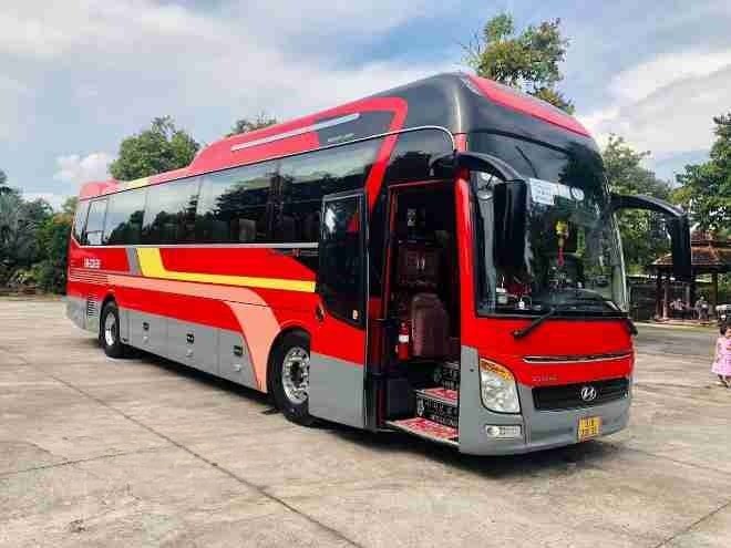 Xe Bình Định Go Mặt trước xe Bên hông xe Ghế ngồi 45 chỗ