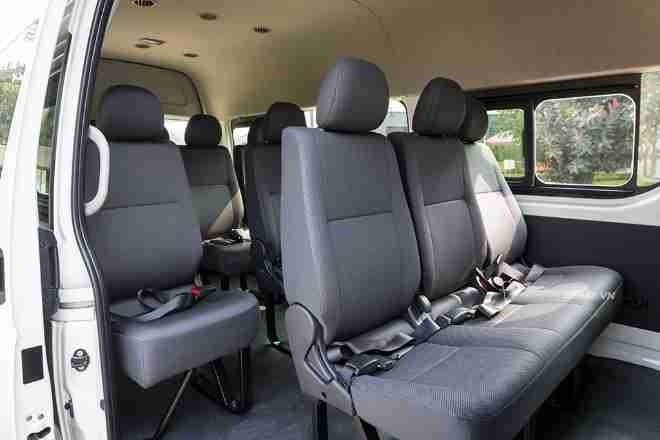 Xe Lộc Thủy Ghế ngồi Tiện ích Nội thất Hiace 6 chỗ