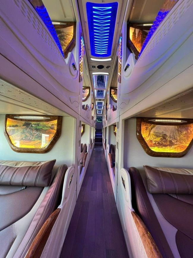 Xe Kính Diên Hồng Nội thất Limousine 24 Phòng
