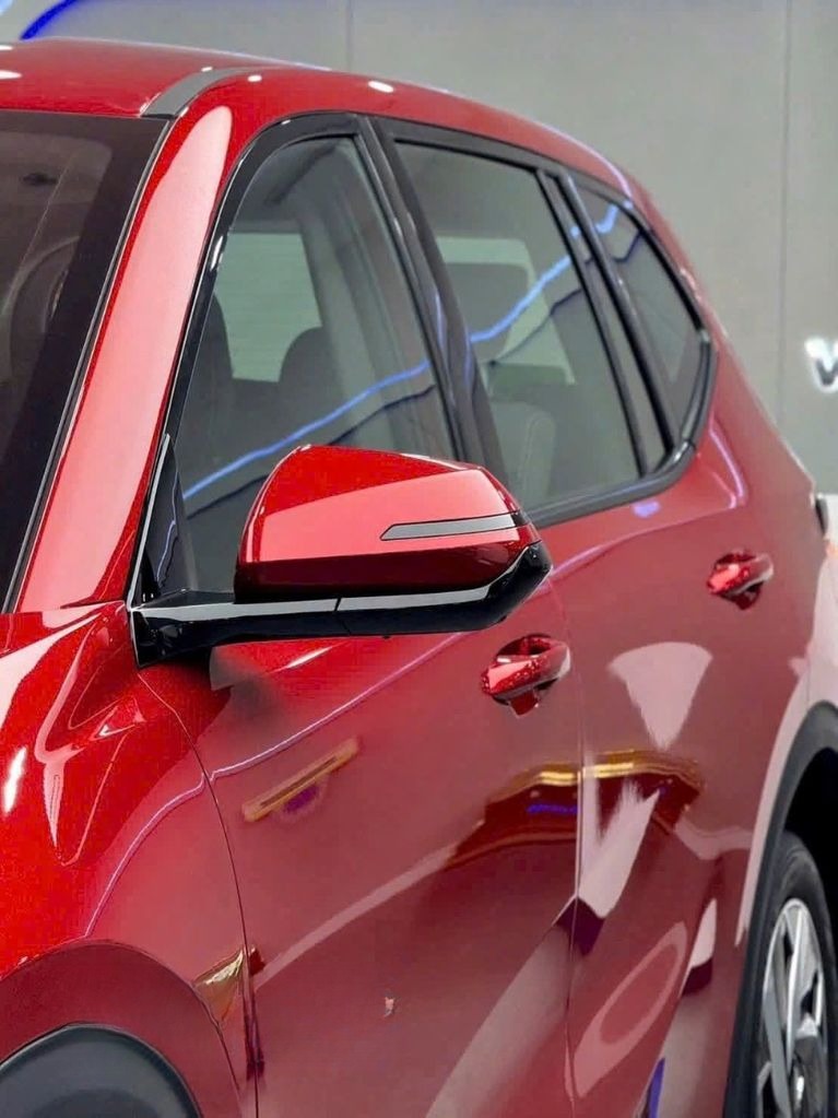Xe HM Happycar Bên hông xe Xe 7 chỗ
