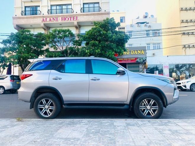 Xe Hà Thảo Bên hông xe Ghế ngồi 4 chỗ