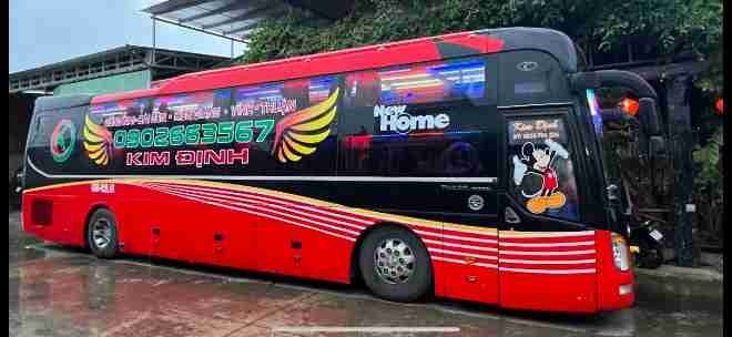 Xe Kim Định Bên hông xe 