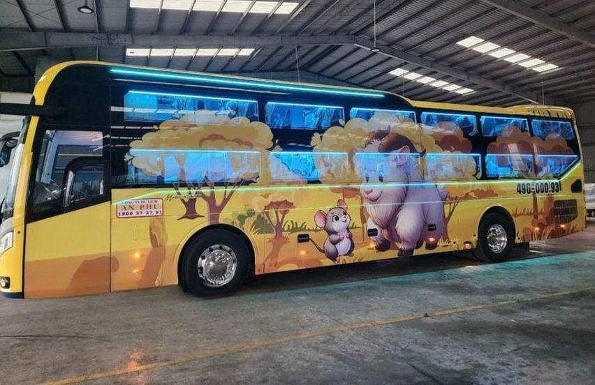 Xe An Phú Travel (Đà Lạt) Bên hông xe Limoưsine 36 giường nằm