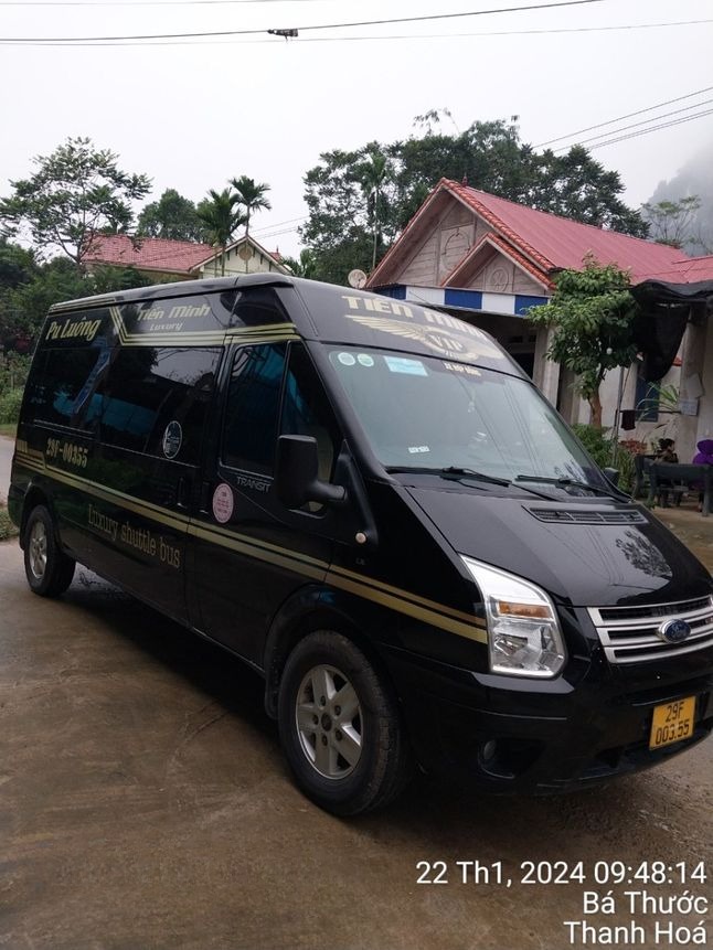 Xe Tiến Minh Luxury Bus Mặt trước xe Xe ghế ngồi 16 chỗ