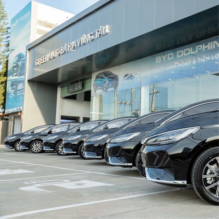 Xe Xe Nhà Mình 72 Mặt trước xe Xe điện 7 chỗ BYD