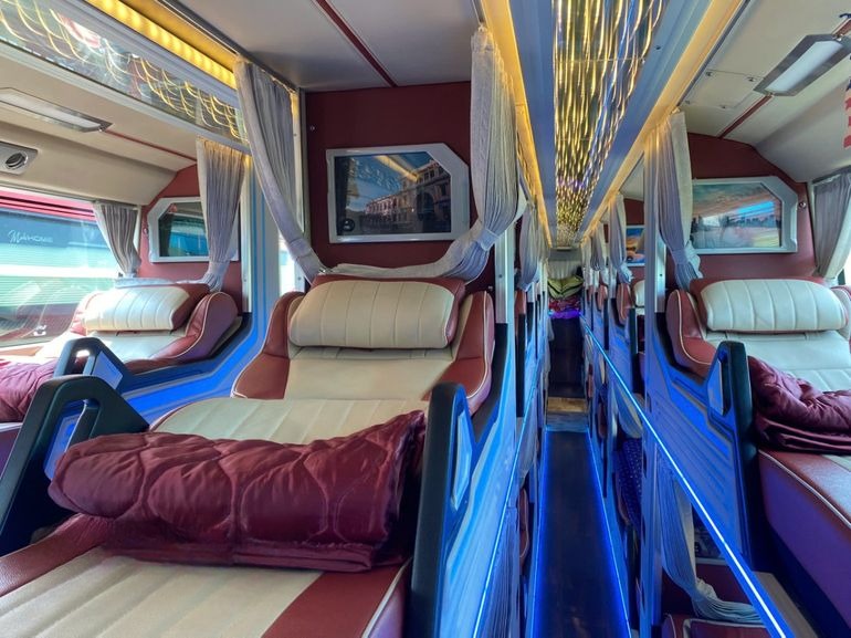 Xe Thanh Thuỷ - Quảng Ngãi Giường nằm Nội thất Limousine 34 Phòng Đơn