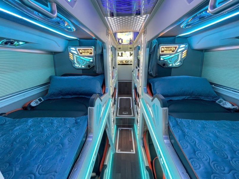 Xe Bốn Luyện Express Giường nằm Tiện ích Nội thất 