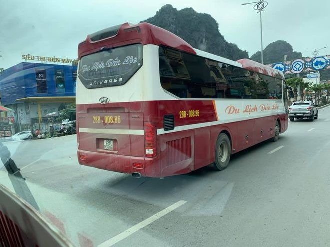Xe Đức Lộc Limousine Mặt sau xe Giường nằm 46 chỗ