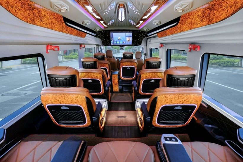 Xe Bê Hà (Phú Yên) Ghế ngồi Tiện ích Limousine 11 chỗ massage