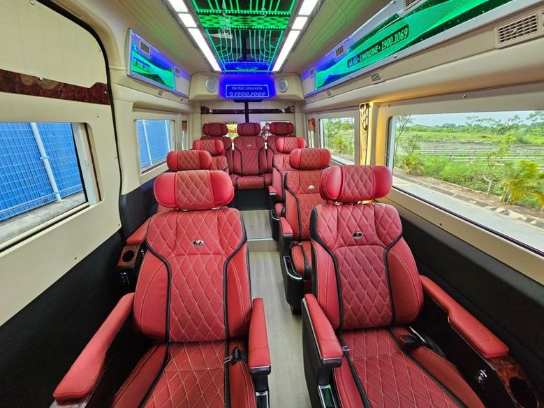 Xe Hà Hải Limousine Nội thất Limousine 11 chô