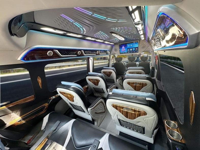 Xe Hương Khuê Nội thất Ghế ngồi Limousine 12 chỗ