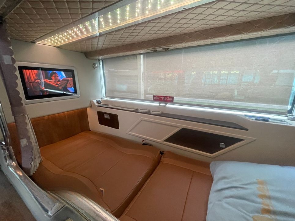Xe Tân Aba Giường nằm Limousine 22 phòng
