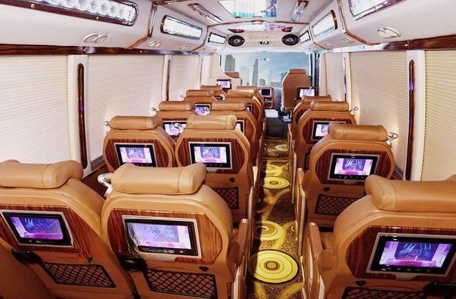 Xe Cát Bà Daily Limousine Tiện ích Limousine 18 chỗ