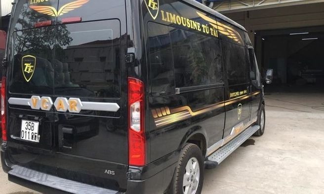 Limousine 9 chỗ Tú Tài Limousine