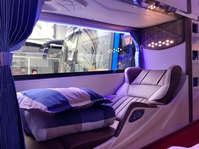 Xe Lovabus Giường nằm Nội thất Limousine giường nằm 34 chỗ