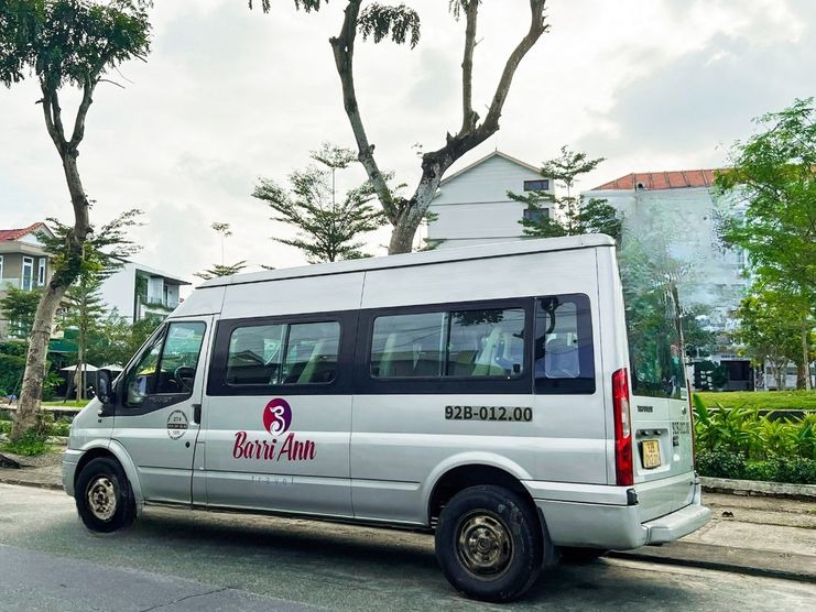 Xe Barri Ann Travel Bên hông xe Ghế ngồi 16 chỗ (mới)
