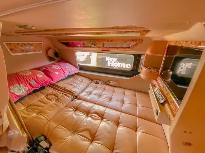 Xe Lovabus Giường nằm Tiện ích Nội thất Limousine 20 phòng
