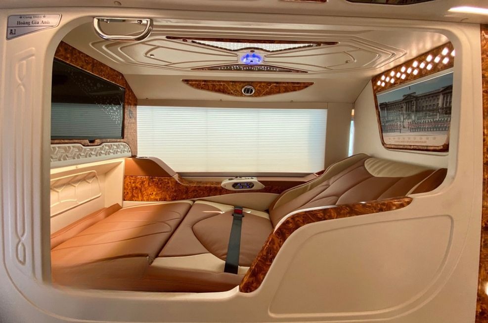Xe Minh Quốc Nội thất Limousine 24 Giường Đơn