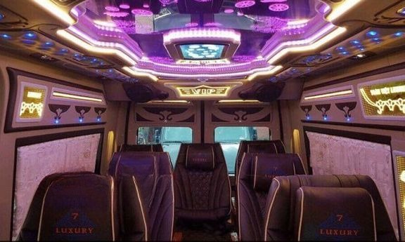 Limousine 9 chỗ Đức Yến Limousine