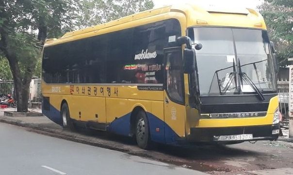 Xe Vân Thuận Mặt trước xe Bên hông xe Giường nằm 45 chỗ